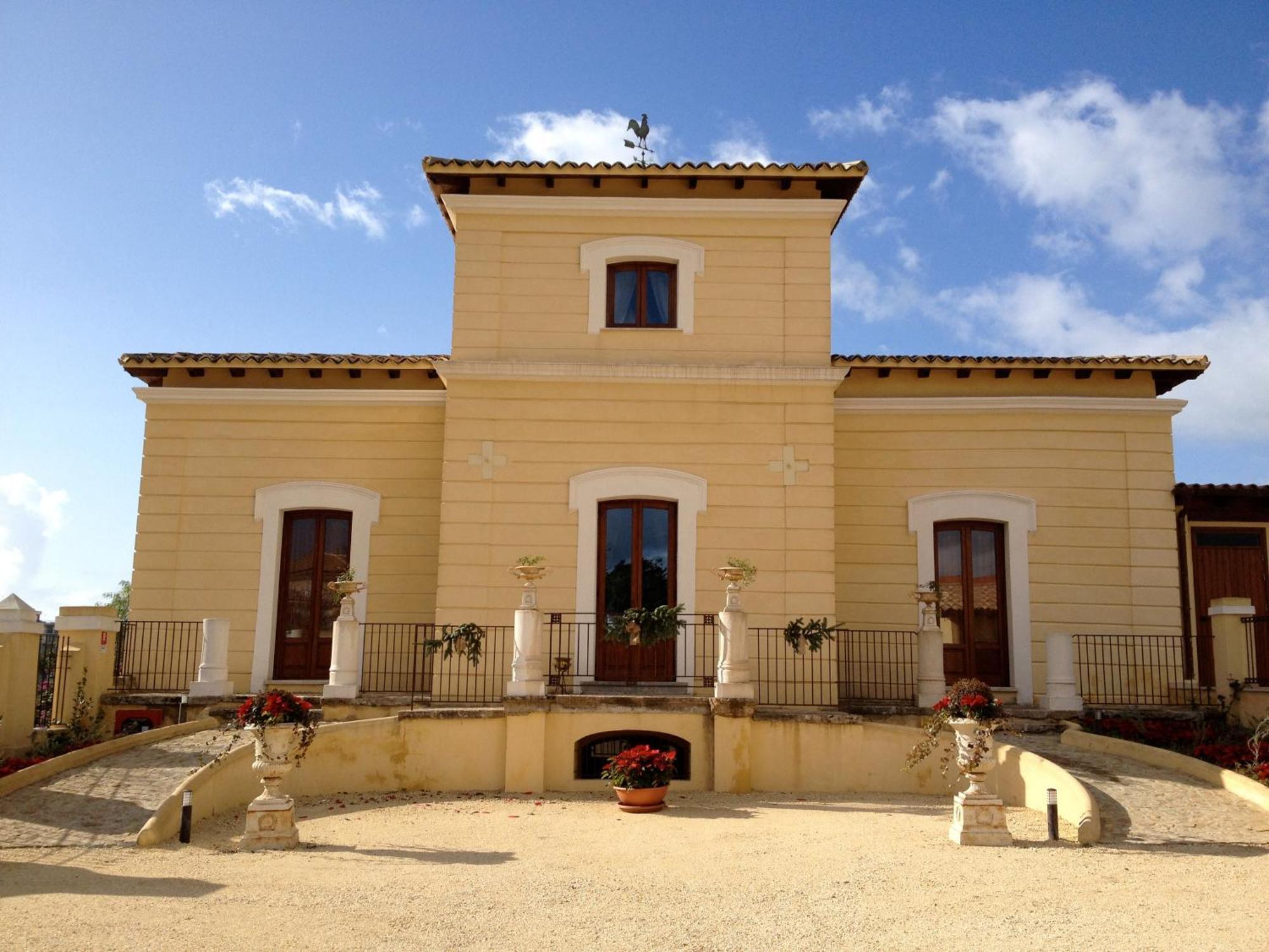 Hotel Villa Calandrino Sciacca Bagian luar foto